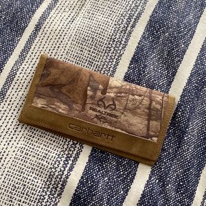 Carhartt slim fit wallet